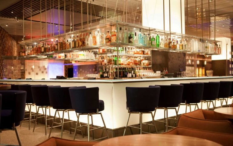 How a Restaurant’s Atmosphere Affects the Customer’s Experience