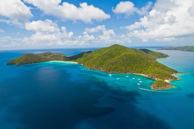 HALL Wines in Napa Valley Heads to Guana Island (BVI) for Unique Food & Wine Program in January 2022